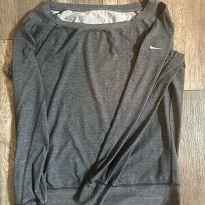 Nike Women's Gray Long Sleeve Tee